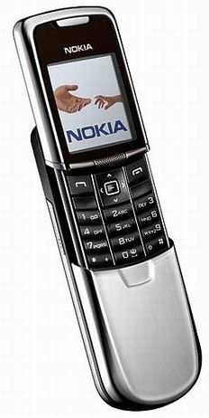 Nokia 880 mobile phone